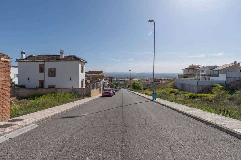 Grundstück zu verkaufen in Peligros 73.000 € 318 m²