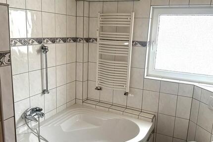 4 Zimmer Wohnung Balkon Badezimmer Gäste- WC 4 zimmer
