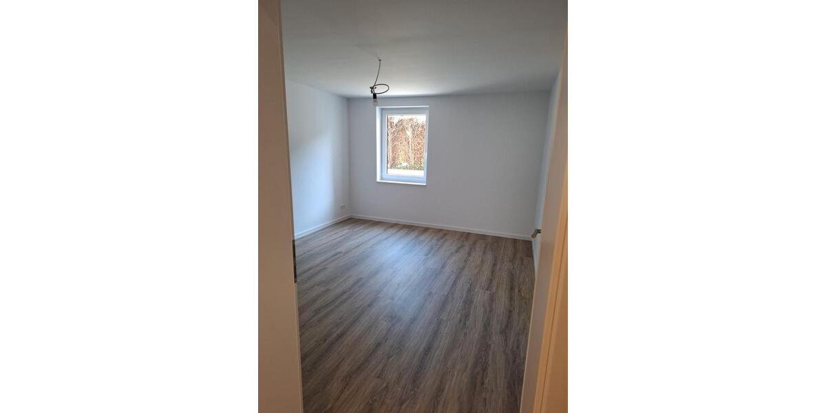 Etagenwohnung Braunschweig Lehndorf-Watenbüttel - 4 Zimmer, 126 m&sup2;, 1.450&euro; | Angebot:26313174