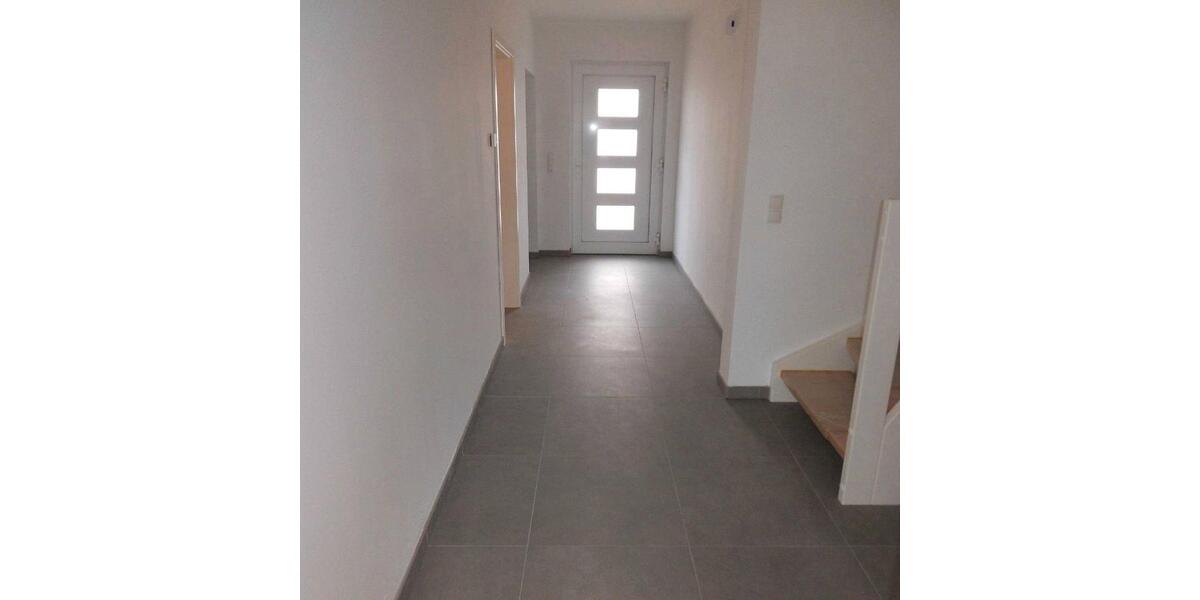 Doppelhaushälfte Weyhausen - 5 Zimmer, 125 m&sup2;, 1.320&euro; | Angebot:26470342