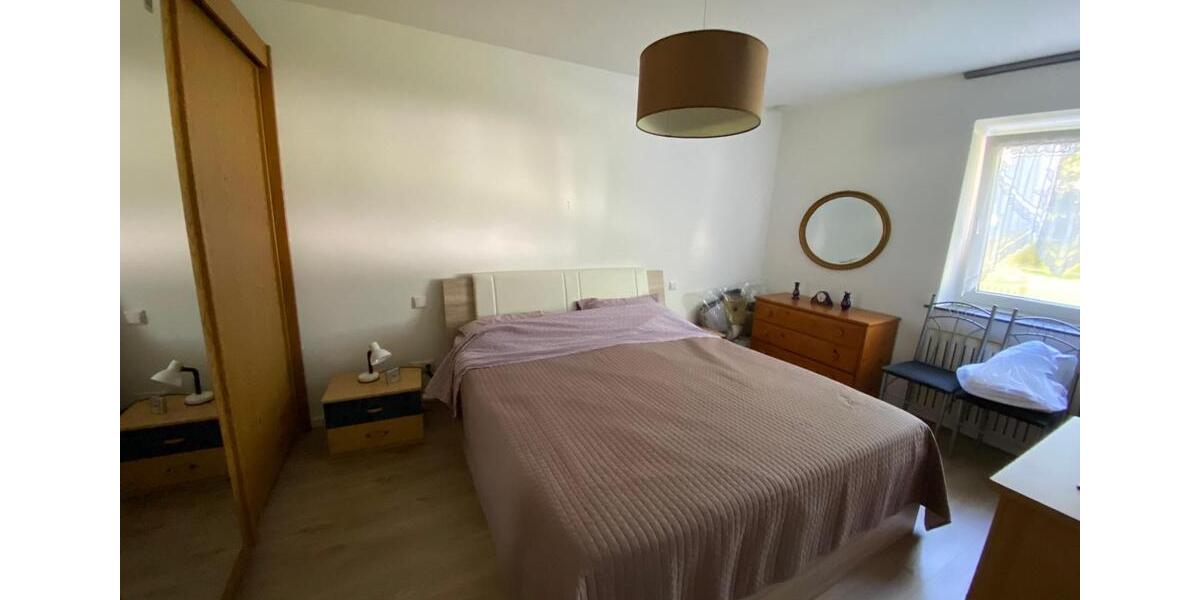 Schöne 2-Zimmer-Hochparterre-Wohnung mit EBK im Grünen 2 zimmer