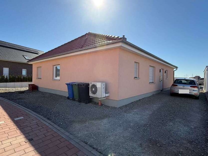 Haus zum Kaufen in Helmstedt 319.000 € 123.69 m²