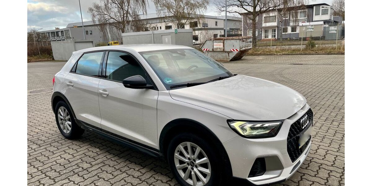 Audi A1 3.000 km 19.999 &euro; Braunschweig 38120