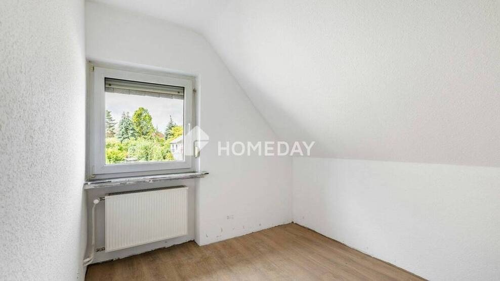 Einfamilienhaus mit vorbereiteter Sanierung - 7 Zimmer, 115 m² Wohnfläche, 578 m² Grundstück