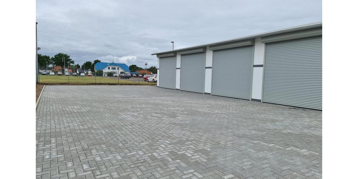 zu sofort: 140m² Halle mit 620m² Freifläche zimmer