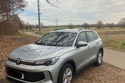 VW Tiguan 15.920 km 36.800 € Tappenbeck 38479