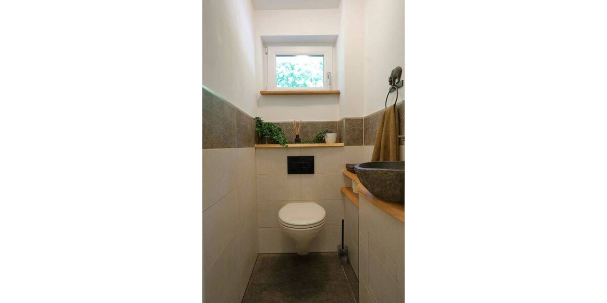 Energetisch saniertes Anwesen in einmaliger Waldrandlage 9 zimmer