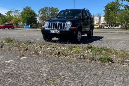 Jeep Cherokee 301.000 km 3.000 &euro; Gifhorn 38518