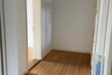 Schöne, helle ZweiZimmerwohnung in zentraler Lage