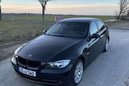 BMW 330 235.500 km 9.999 &euro; Braunschweig 38116