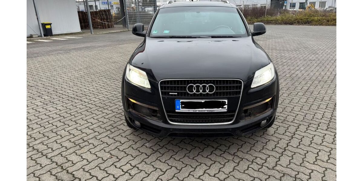 Audi Q7 150.000 km 6.950 &euro; Braunschweig 38112