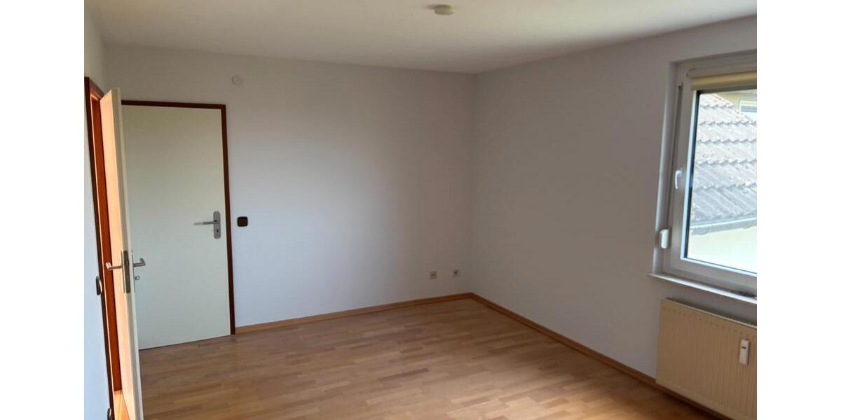 Dachgeschoßwohnung Wolfsburg Detmerode - 2.5 Zimmer, 74 m&sup2;, 650&euro; | Angebot:26679205