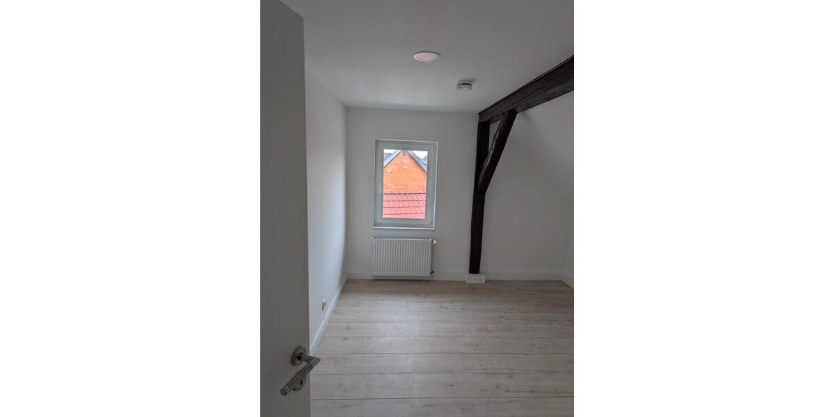 Dachgeschoßwohnung Wolfsburg Almke - 3 Zimmer, 73 m&sup2;, 138.000&euro; | Angebot:27295857