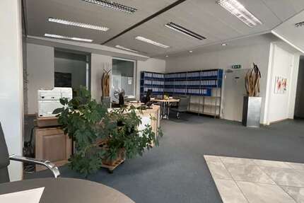 Einzelhandel in Braunschweig 1.750 € 187 m²