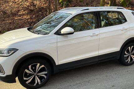 VW T-Cross 14.300 km 25.550 &euro; Velpke 38458