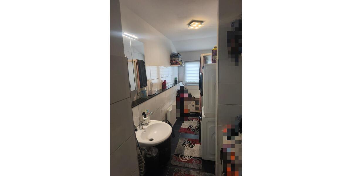 Etagenwohnung Helmstedt - 5 Zimmer, 135 m&sup2;, 850&euro; | Angebot:26549379