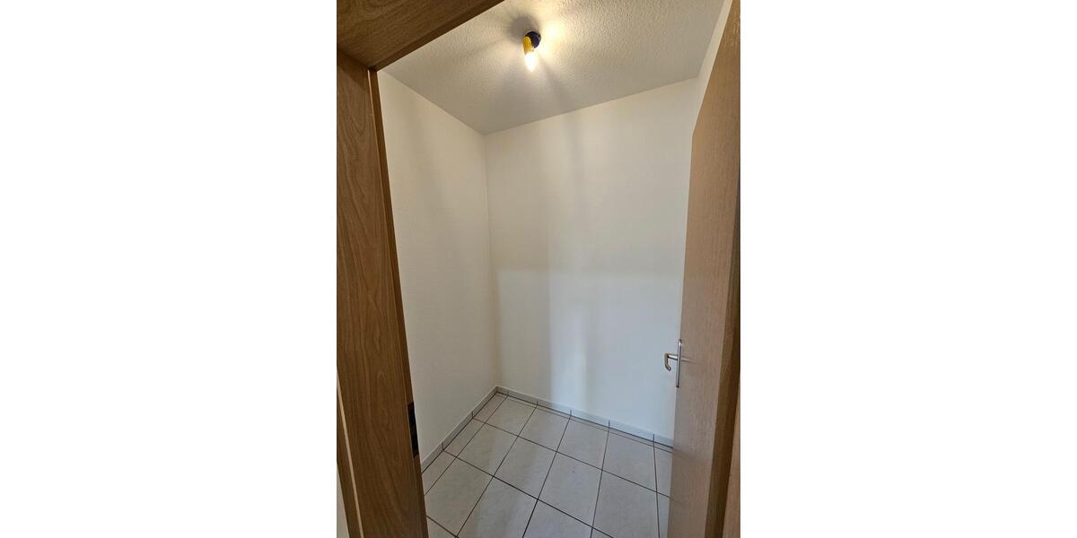 Etagenwohnung Gifhorn - 3 Zimmer, 81 m&sup2;, 880&euro; | Angebot:26340656