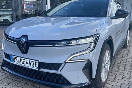 Renault Megane 13.710 km 33.990 &euro; Braunschweig 38124