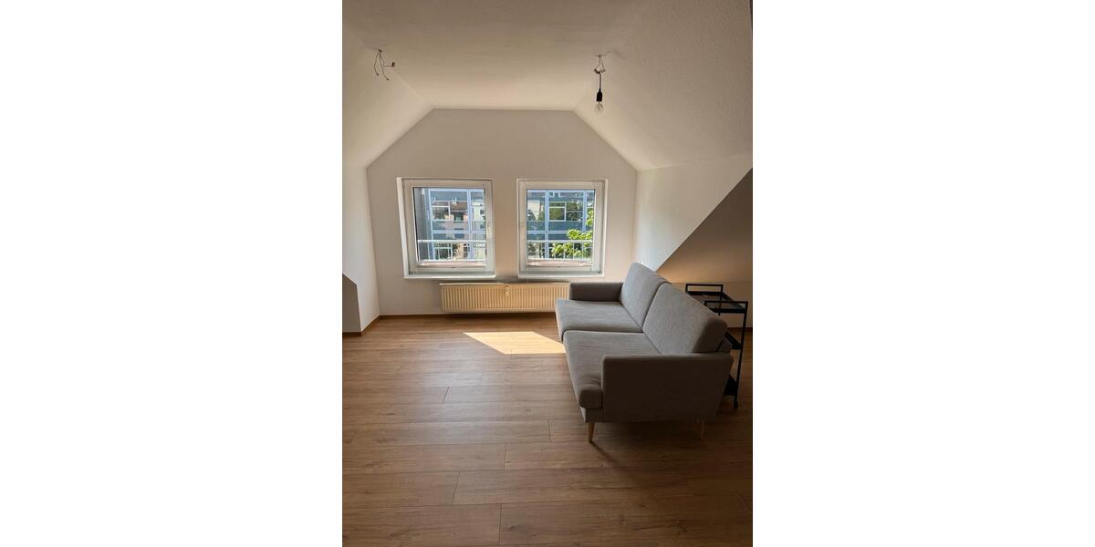 Dachgeschoßwohnung Braunschweig - 2 Zimmer, 54 m&sup2;, 600&euro; | Angebot:26308982