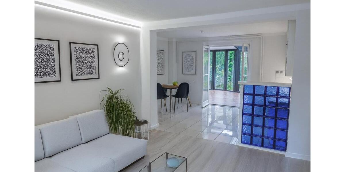 S C H I L L E R T E I C H: REIHENMITTELHAUS FÜR KLEINE FAMILIEN 5 zimmer