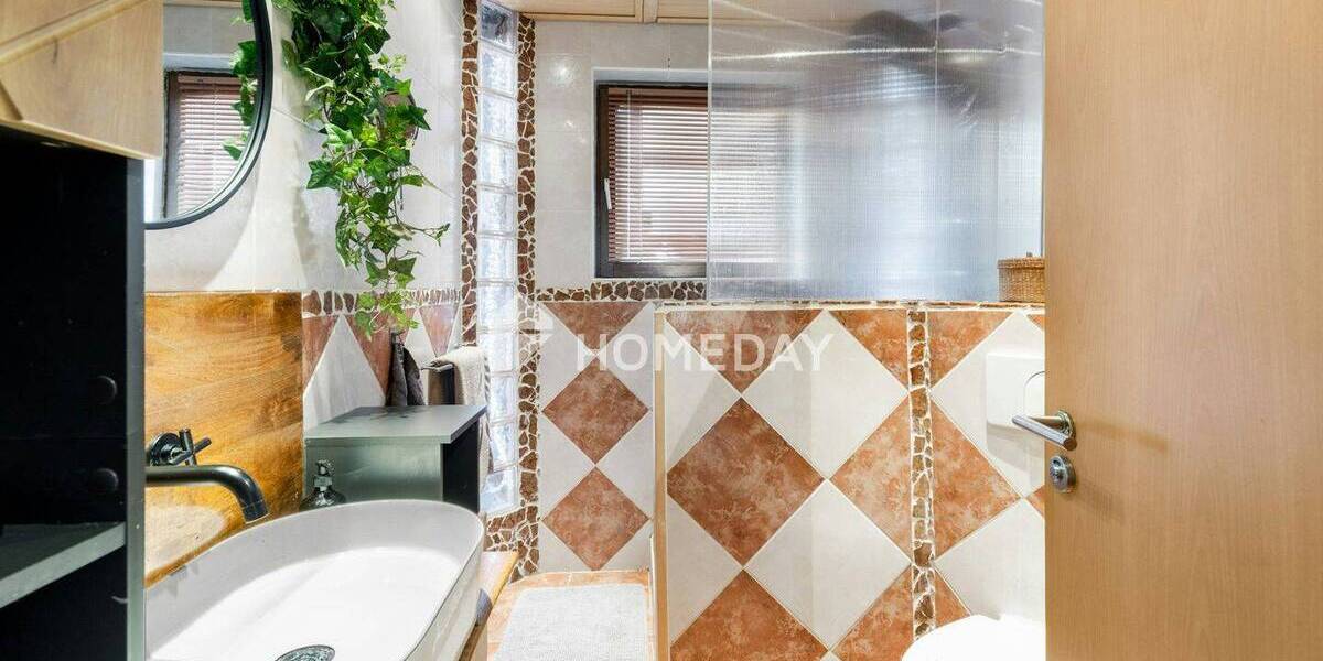 Einfamilienhaus Rühen Eischott - 7 Zimmer, 167 m&sup2;, 445.000&euro; | Angebot:26290254