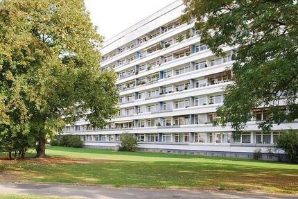 Wohnen mit Komfort: Modernisierte Wohnung mit Aufzug und Loggia 3 zimmer