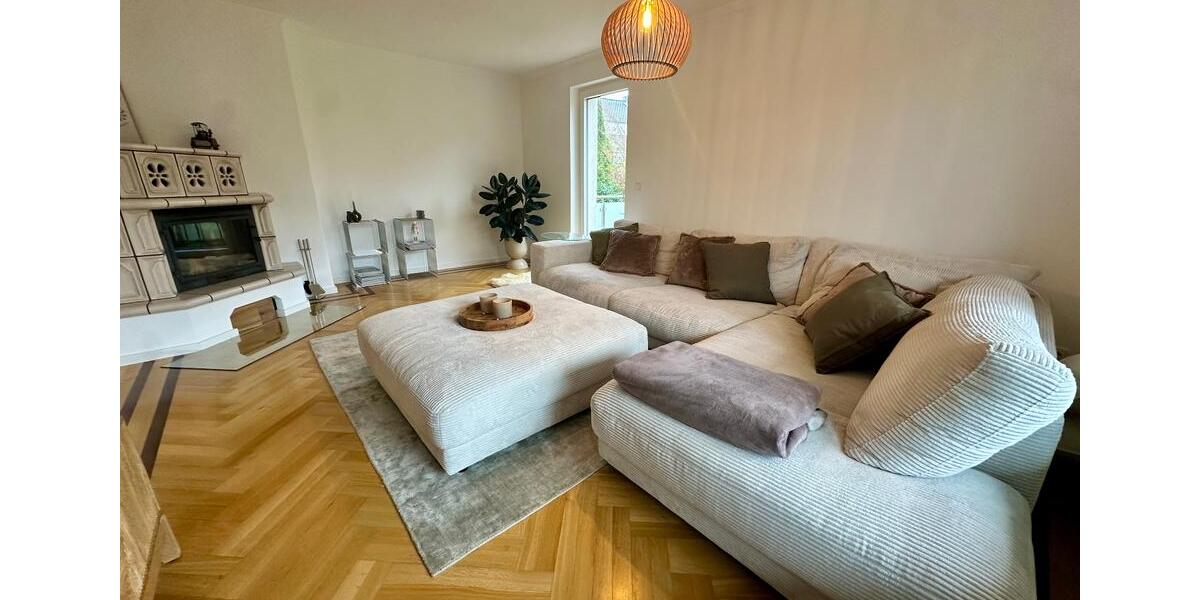 Sofort einziehen – 120 m² Wohnung – Kamin, Terrasse, Garten 2.5 zimmer