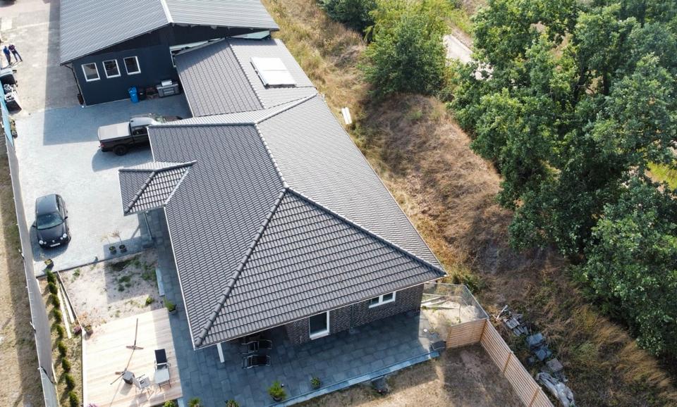 Industriehalle mit Bungalow in Isenbüttel zimmer