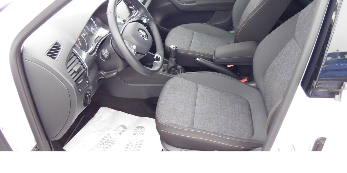 Skoda Fabia 1.0 Ambition TSI BMT Navi Klima 31.200 km 15.990 &euro; Vordorf 38533