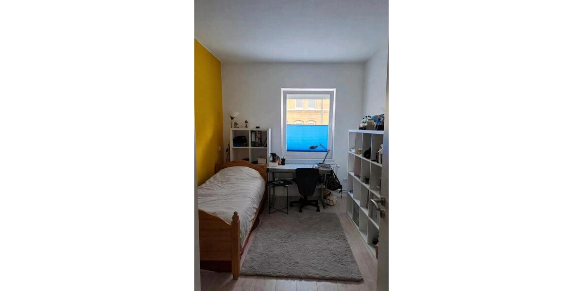 Vermietete 4 Zimmer Wohnung im EG Terrasse - modernisiert 4 zimmer