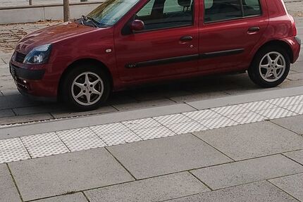 Renault Clio 220.000 km 750 € Braunschweig 38116