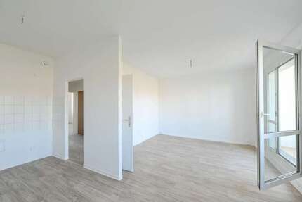 Wohnung zum Mieten in Halle 366 € 56.98 m²