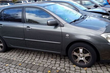 Toyota Corolla 166.000 km 2.600 € Wolfsburg 38448