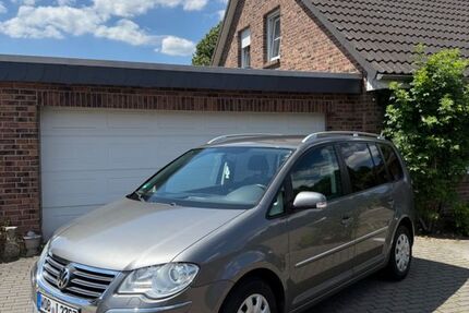 VW Touran 163.000 km 6.999 &euro; Wolfsburg 38446