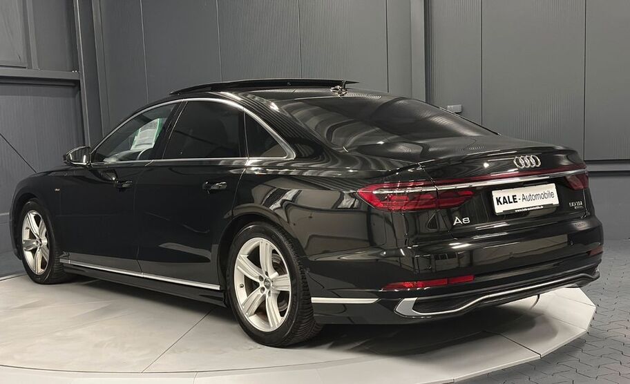 Audi A8 62.000 km 66.390 € Helmstedt 38350