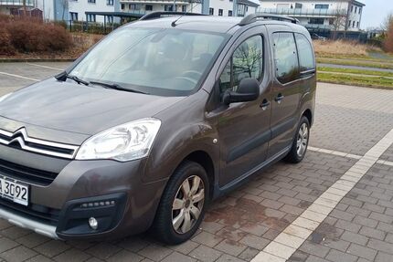 Citroen Berlingo 83.500 km 10.900 &euro; Braunschweig 38116