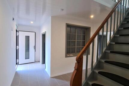 Haus Sassenburg - 1 Zimmer, 180 m&sup2;, 1.050&euro; | Angebot:26014408