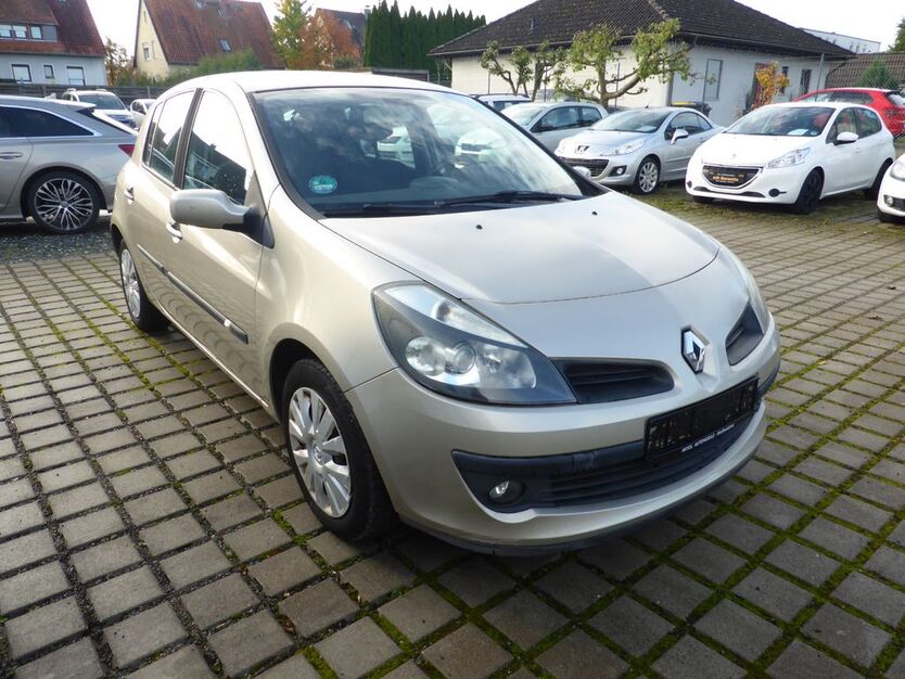 Renault Clio 127.300 km 1.290 € Wolfenbüttel 38304