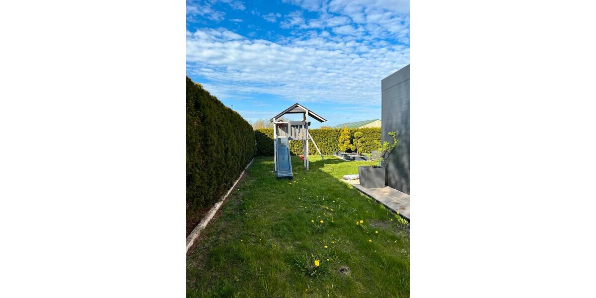 Doppelhaushälfte Gifhorn - 6 Zimmer, 148 m&sup2;, 1.600&euro; | Angebot:26329956