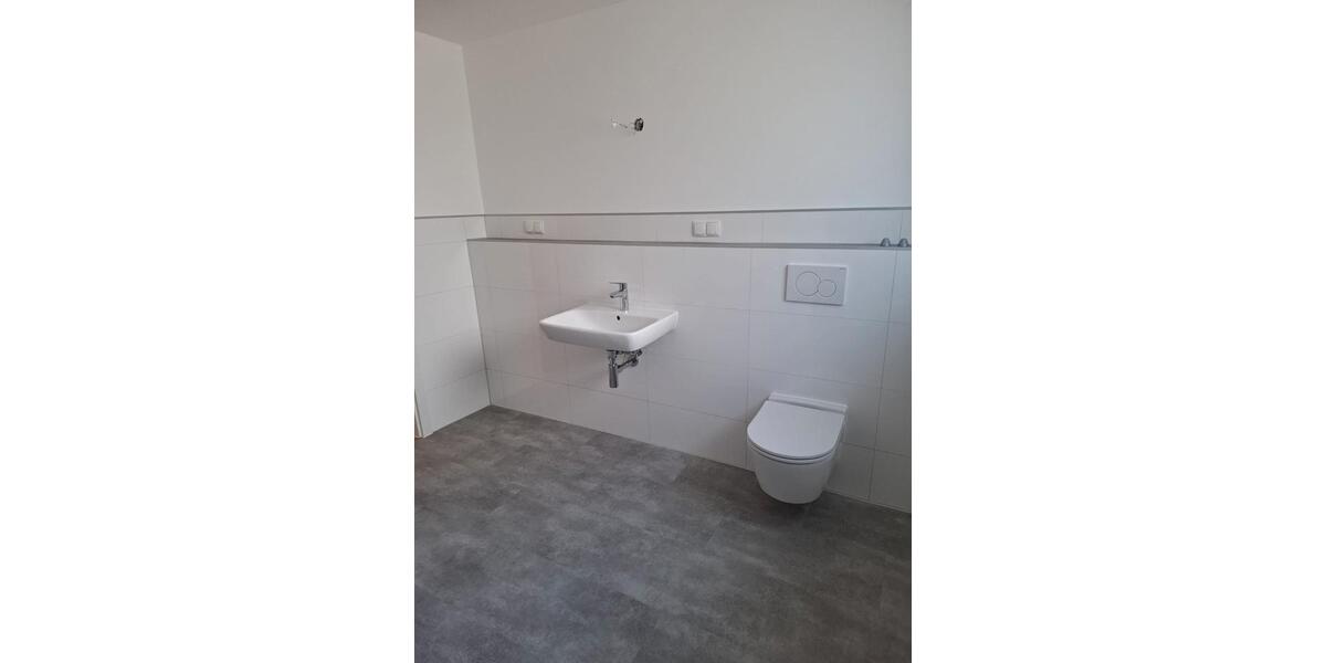 Etagenwohnung Braunschweig Lehndorf-Watenbüttel - 4 Zimmer, 126 m&sup2;, 1.450&euro; | Angebot:26313174