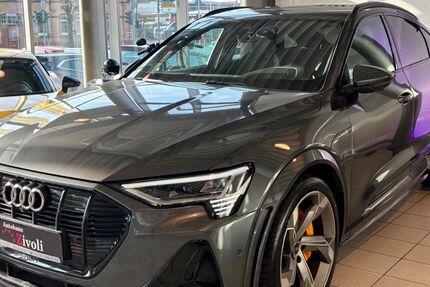 Audi e-tron 26.430 km 42.940 &euro; Helmstedt 38350