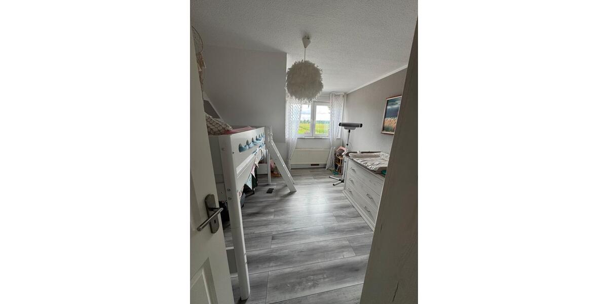 Doppelhaushälfte Wolfsburg Almke - 4 Zimmer, 140 m&sup2;, 1.600&euro; | Angebot:25088906