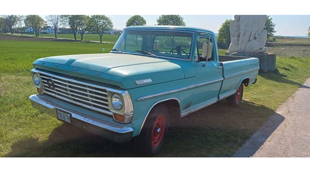 F 100