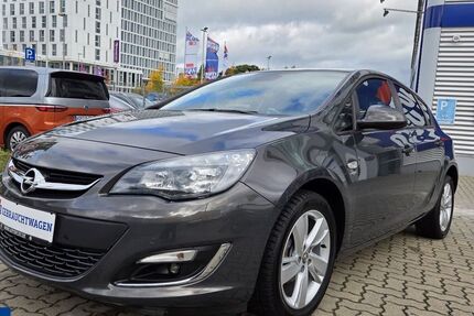 Opel Astra 84.563 km 7.999 € Wolfsburg 38446