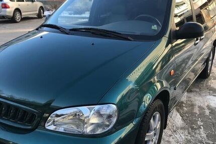 Kia Carnival II