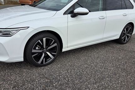 VW Golf 21.900 km 31.980 &euro; Rühen 38471