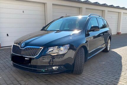 Skoda Superb 169.306 km 9.500 &euro; Braunschweig 38124