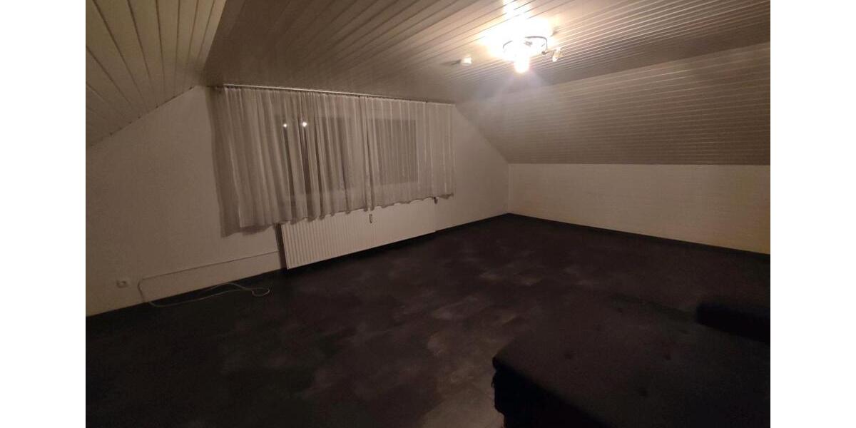 Dachgeschoßwohnung Wolfsburg Almke - 2 Zimmer, 75 m&sup2;, 520&euro; | Angebot:24652440