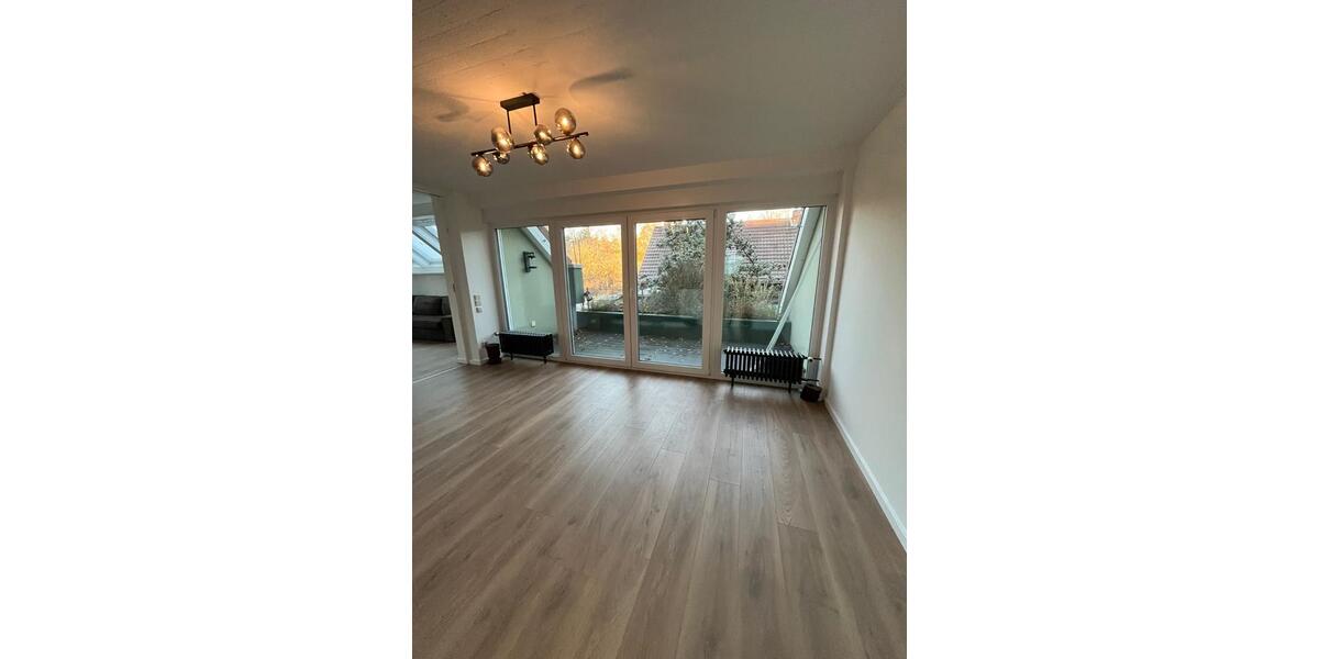 Etagenwohnung Braunschweig Wabe-Schunter-Beberbach - 5 Zimmer, 140 m&sup2;, 1.500&euro; | Angebot:26639370