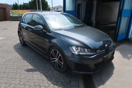 VW Golf 205.000 km 11.400 &euro; Weyhausen 38554